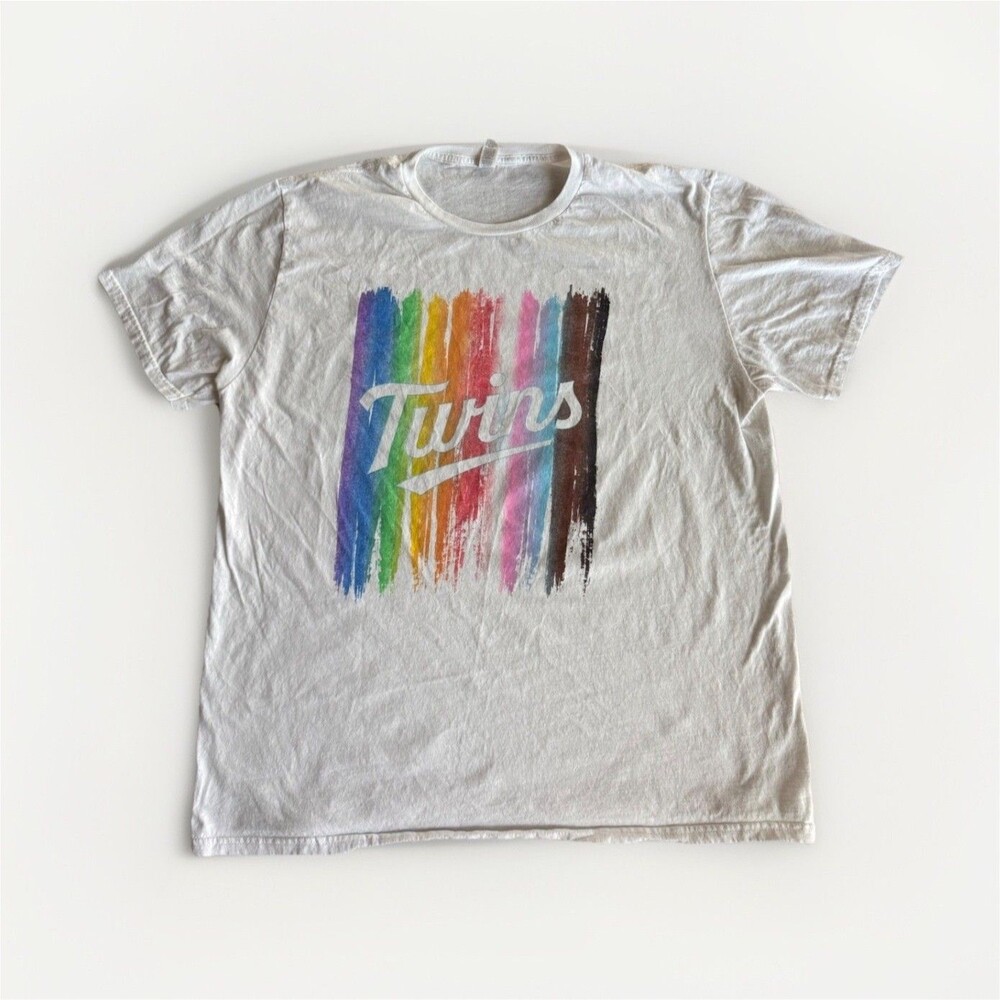 Men's Graphic Print Logo Minnesota Twins Rainbow Tee - L